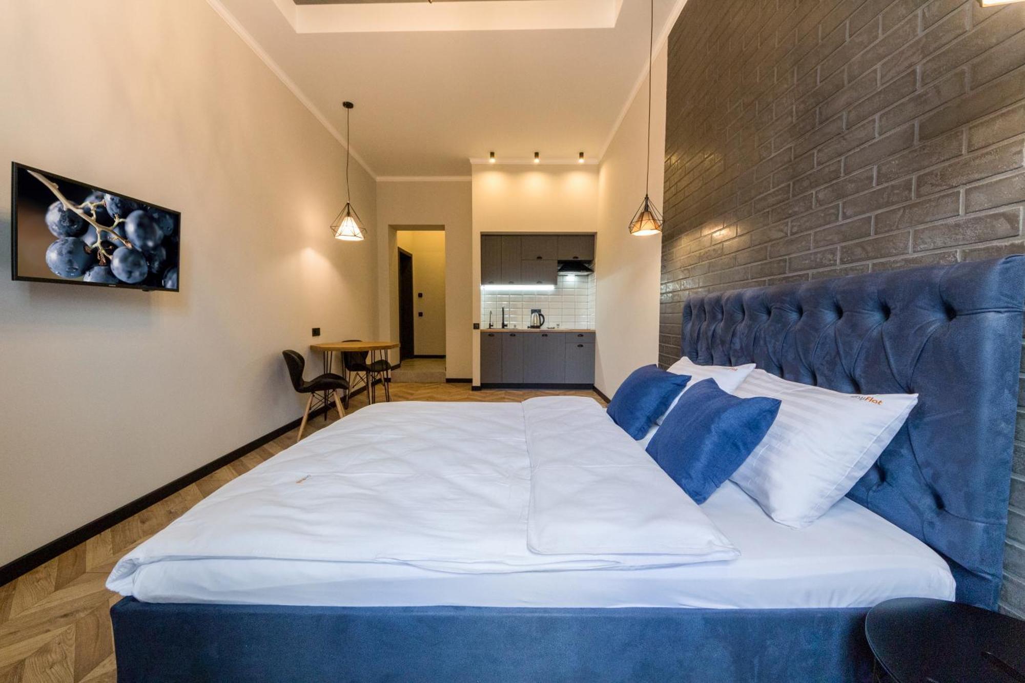 Self Check-In Apartments Maidan Area Київ Екстер'єр фото